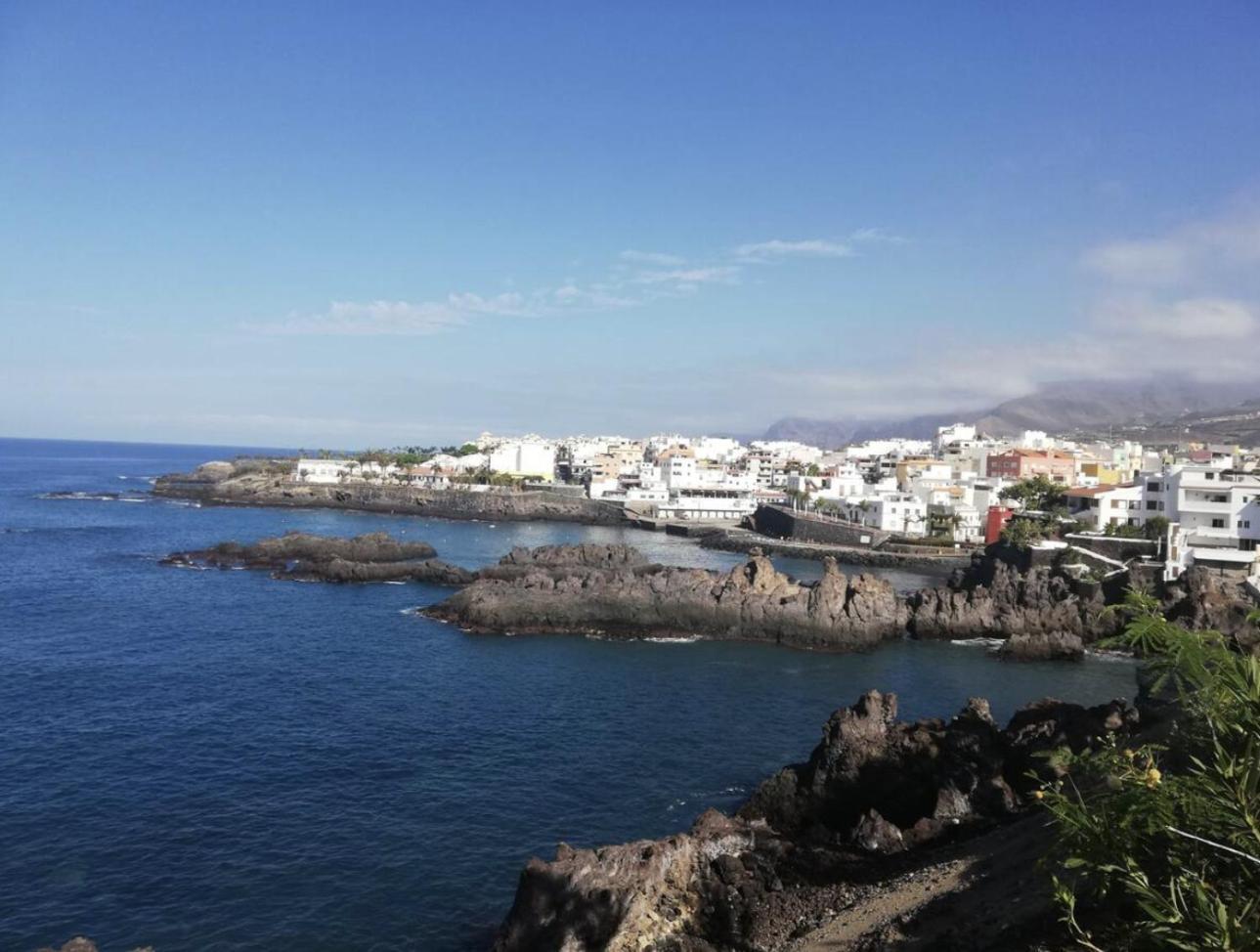 Alcala Seaside Apartment, Two Rooms, Private Parking Buitenkant foto