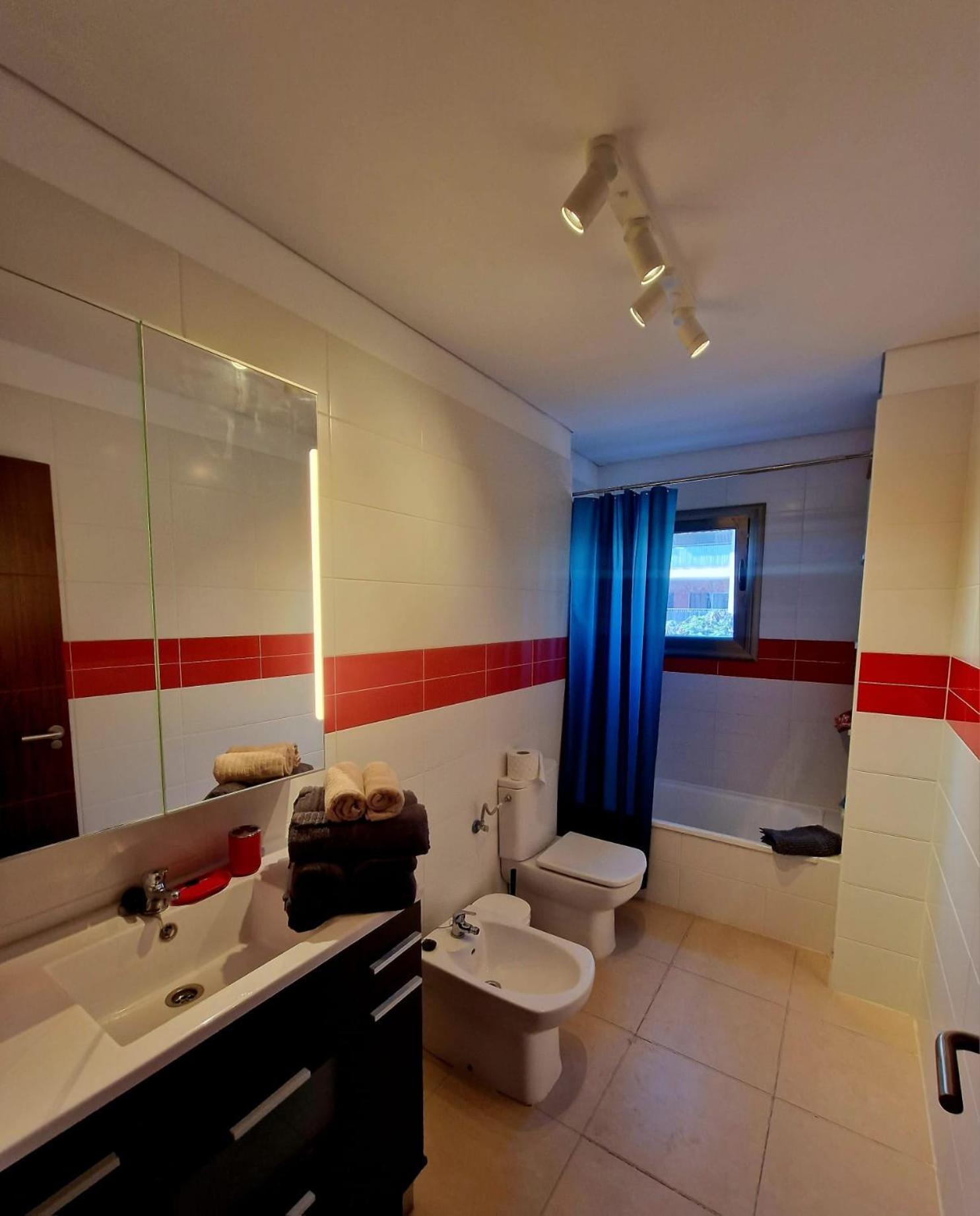 Alcala Seaside Apartment, Two Rooms, Private Parking Buitenkant foto